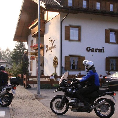 Garni Biancaneve Ruffre-Mendola Buitenkant foto