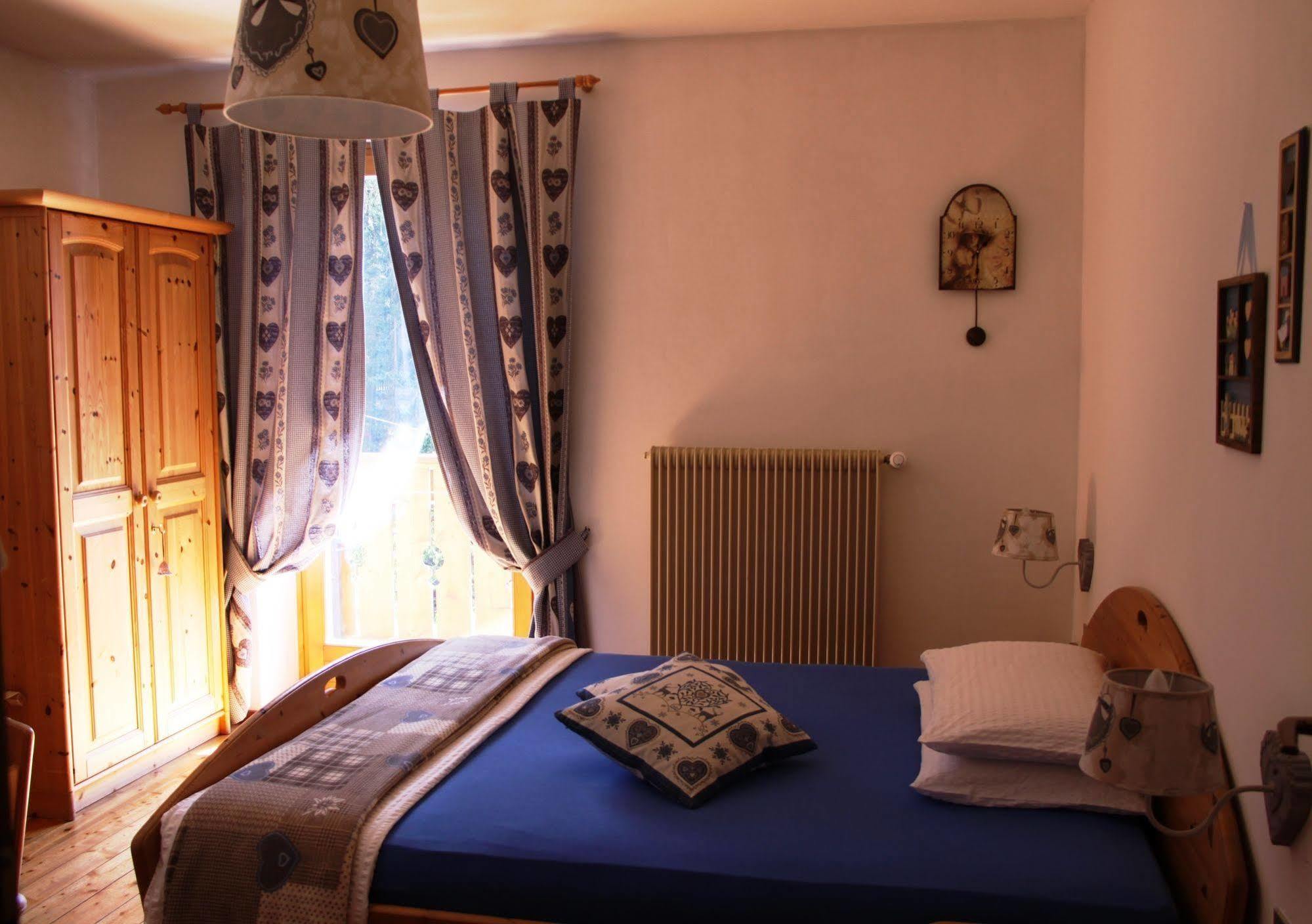 Garni Biancaneve Ruffre-Mendola Buitenkant foto